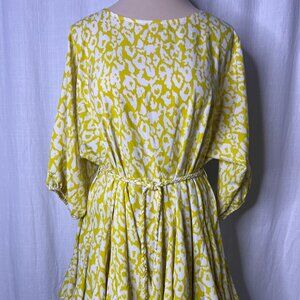 Aakaa White and Yellow Knee Length Dress Braided Belt 3/4 Dolman Sleeves Size L